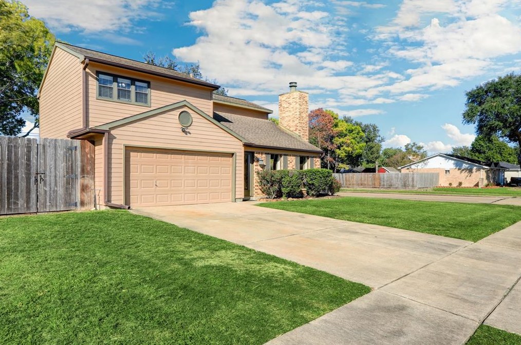 2602 Merrimac Dr, League City, TX 77573-4814
