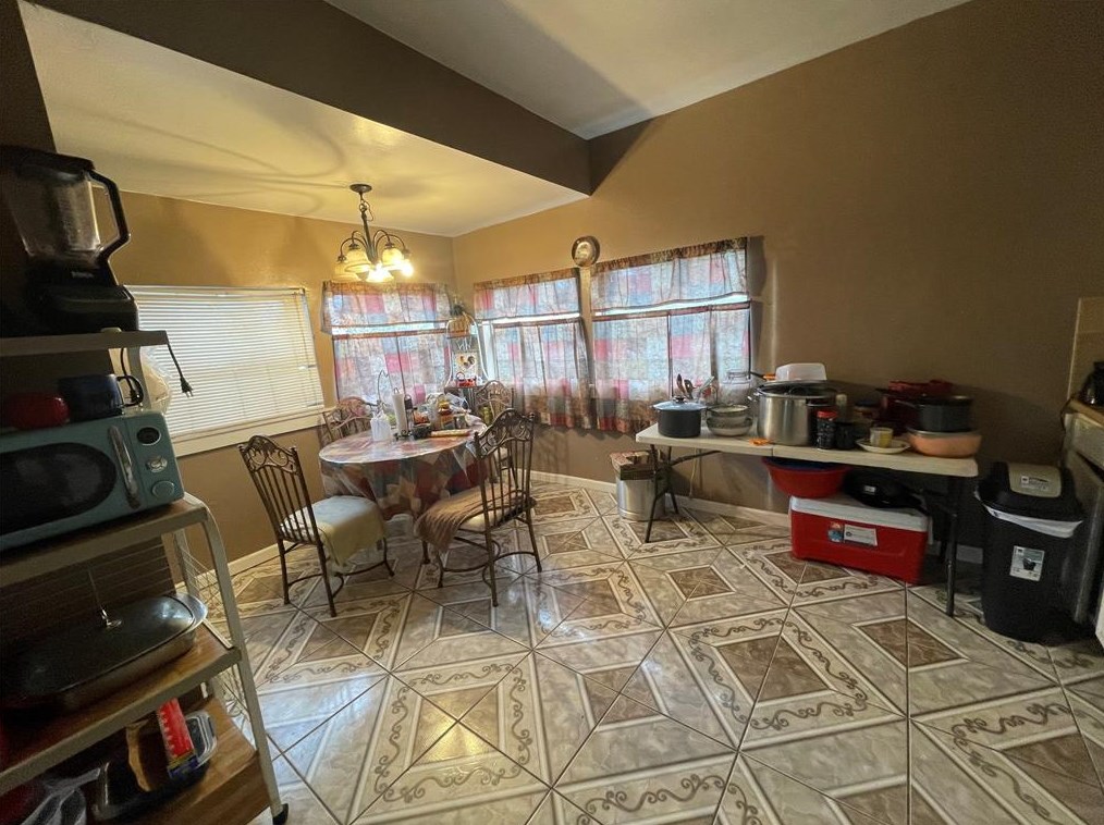 8611 Findlay St, Houston TX 77017-3202 exterior