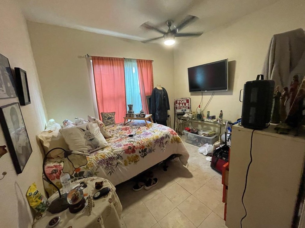 8611 Findlay St, Houston TX 77017-3202 exterior