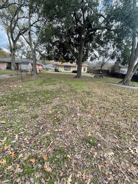 8611 Findlay St, Houston TX 77017-3202 exterior