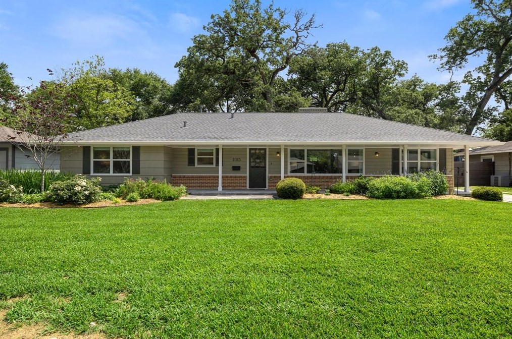 4015 Ascot Ln, Houston, TX 77092-8309