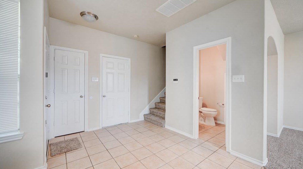 8743 Thistlemoor Ln, Houston, TX 77044