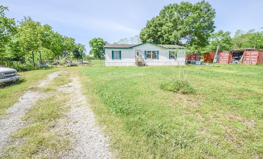 10916 Leedy Rd, Manvel, TX 77578-5414