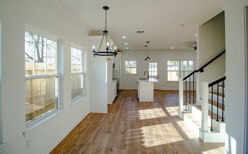 1411 Odd Fellow St, Conroe, TX 77301-1844