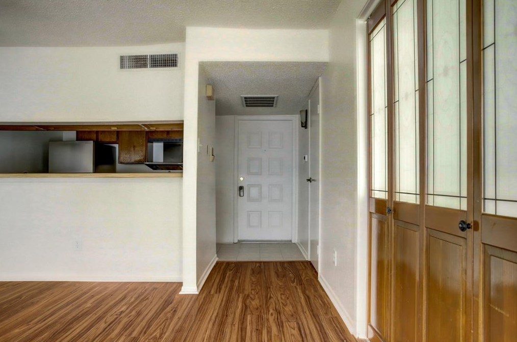 2818 S Bartell Dr Apt 12, Houston, TX 77054