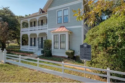 541 N Main Street, La Grange, TX 78945 - Photo 2