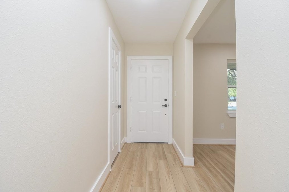 13923 Woodforest, Houston TX 77015 exterior