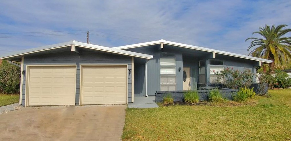 7906 Cedel Dr, Houston, TX 77055-1502
