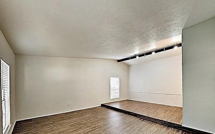 3811 Broken Elm Dr, Spring TX  77388-5006 exterior