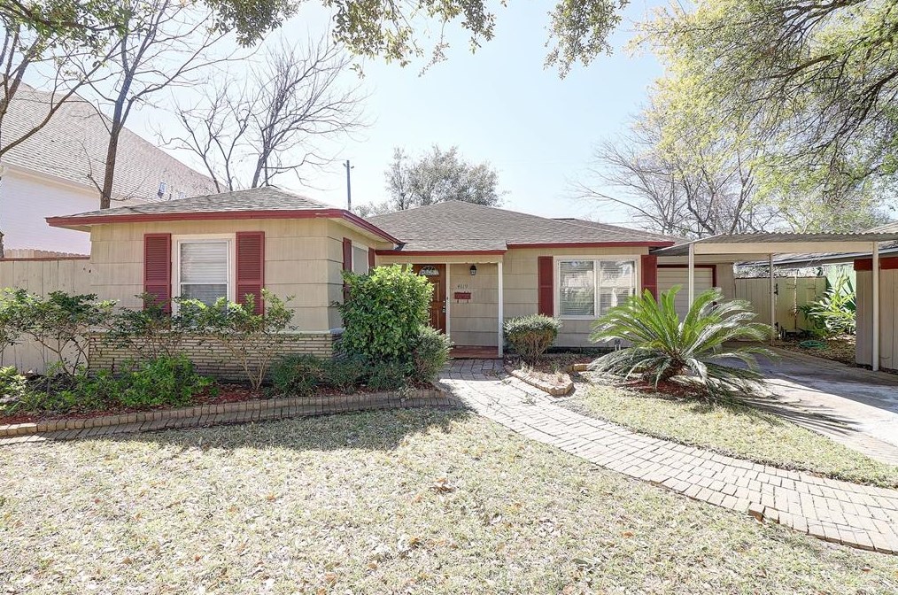 4619 Mimosa Dr, Bellaire, TX 77401