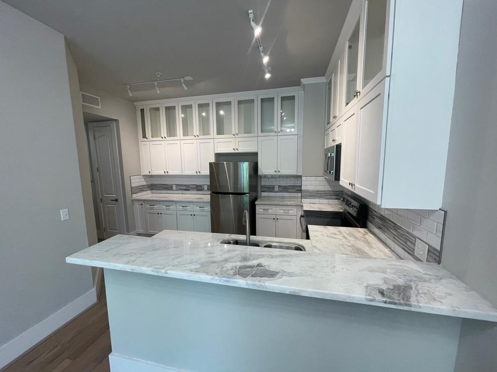2727 Houston Ave #201, Houston, TX 77009