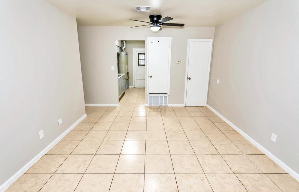 7879 Hamlet St, Houston, TX 77078