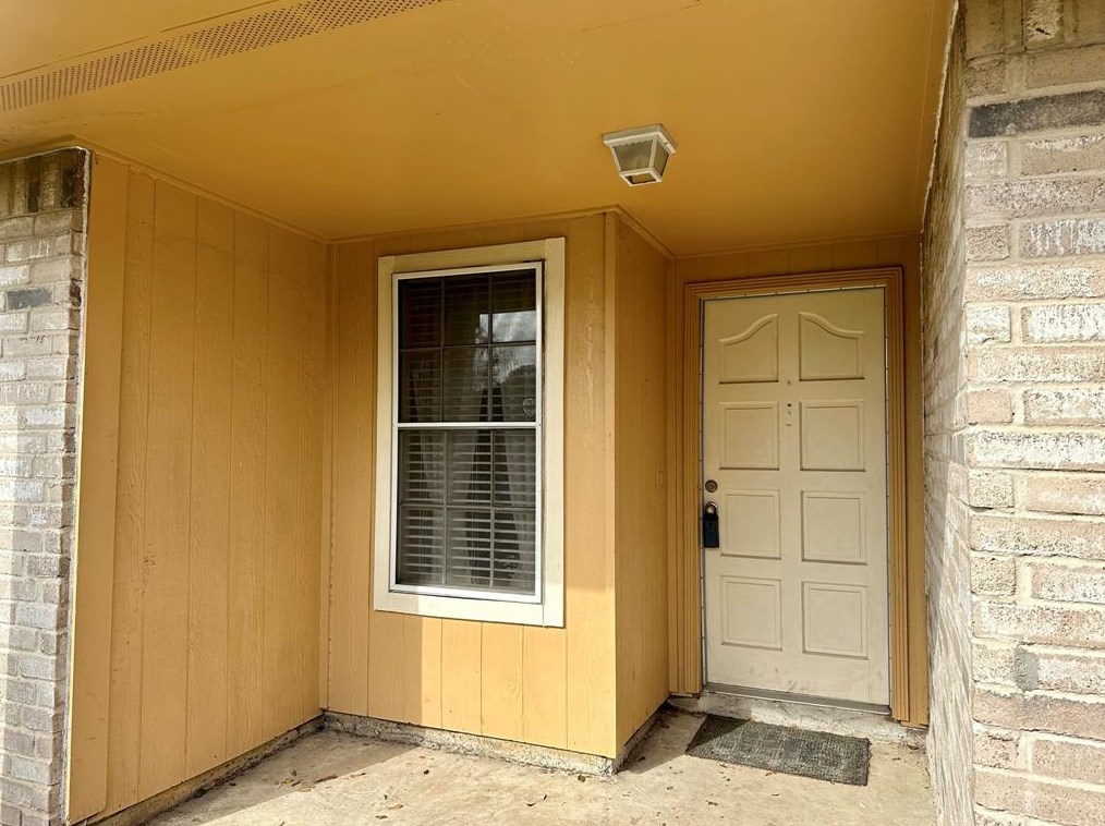 7507 Millbrae Ln, Houston, TX 77041