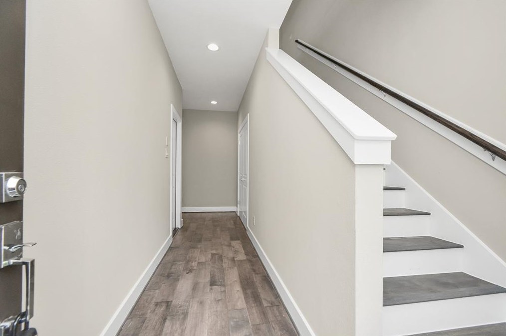 5507 Beall St #a, Houston, TX 77091