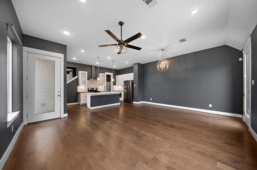 1411 Boswell St, Houston TX 77009-5906 exterior