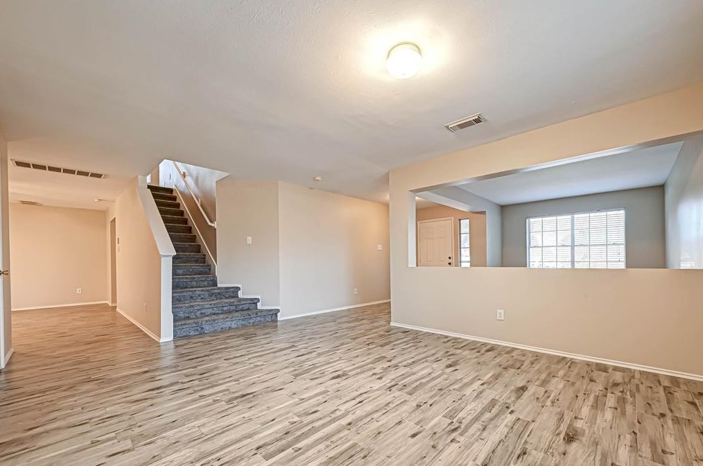 12623 Verdant Brook Dr, Houston TX  77085-1435 exterior