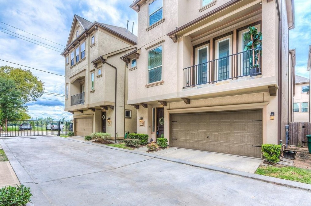444 N Live Oak St, Houston, TX 77003