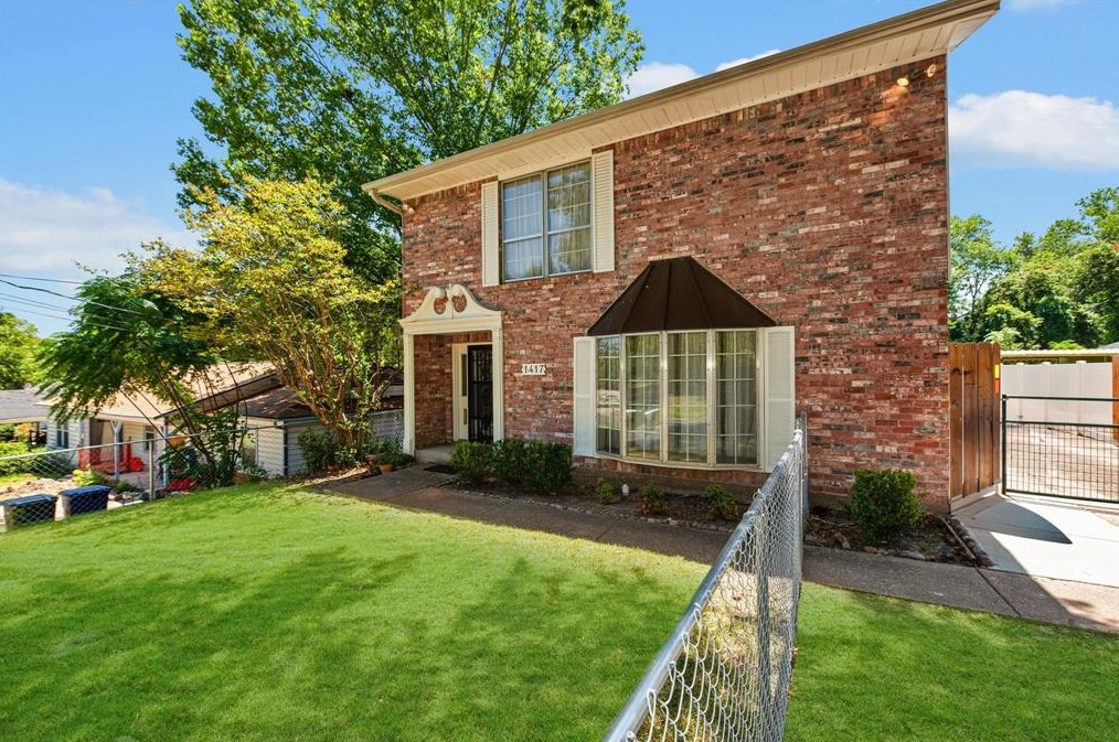 1417 15th St, Huntsville, TX 77340