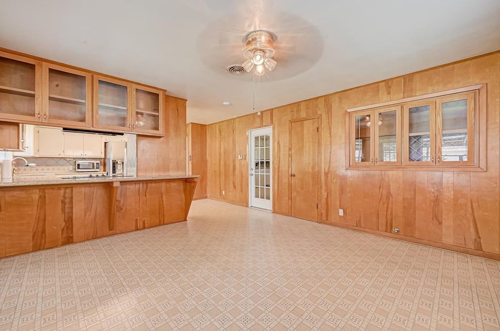 2114 Latexo Dr, Houston TX  77018-1715 exterior