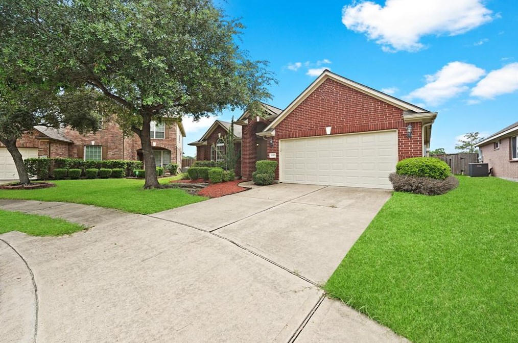 12403 Blinnwood Ln, Houston, TX 77070