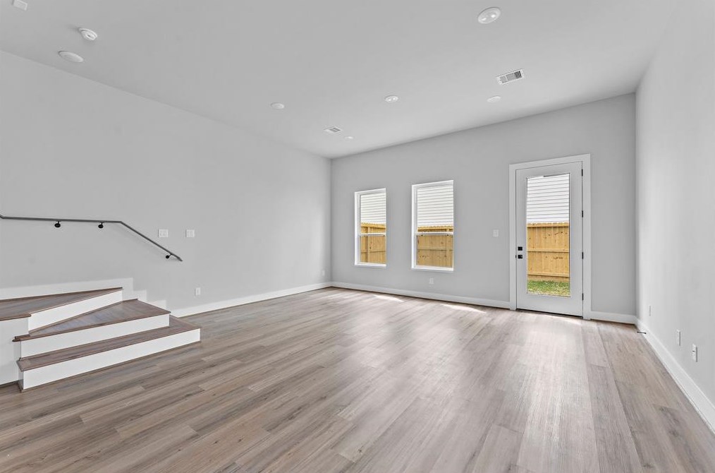 2183 Mansfield, Houston, TX 77091