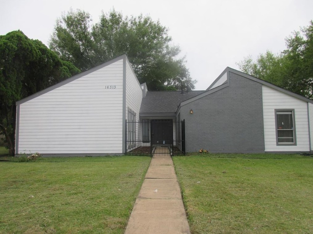 16313 Tahoe Dr, Houston, TX 77040