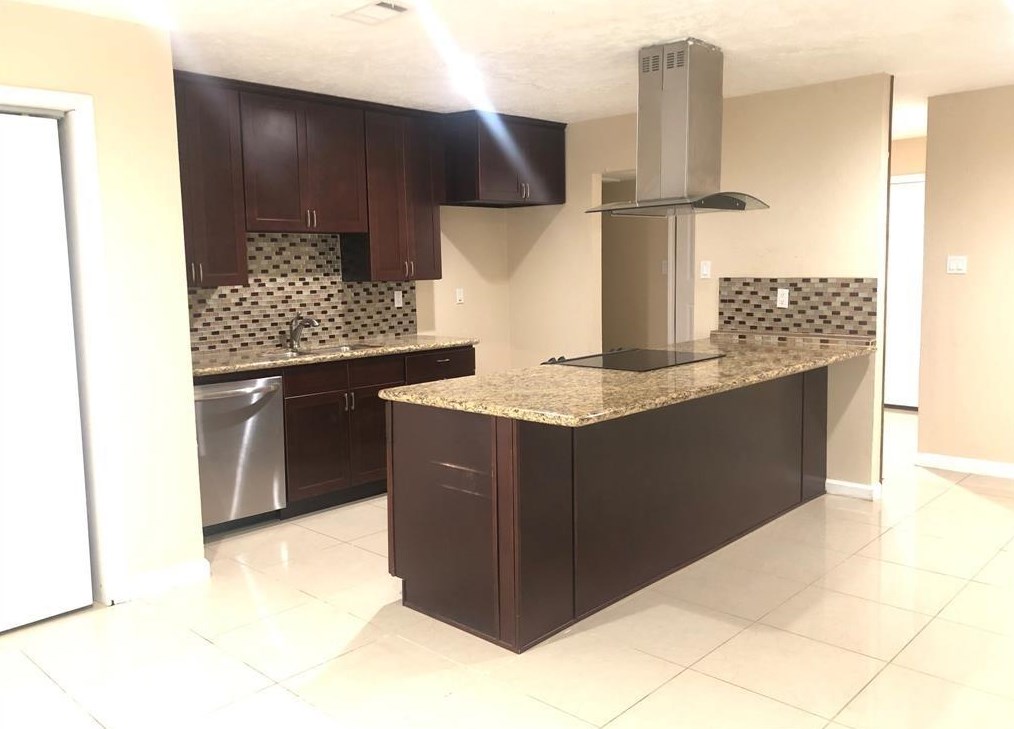 6318 Northport Dr, Houston TX  77049-3606 exterior
