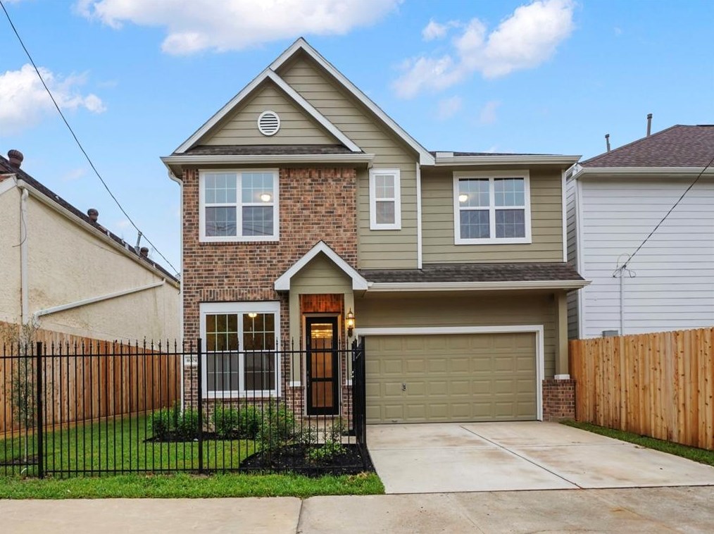 1511 Auline Ln, Houston, TX 77055-5017