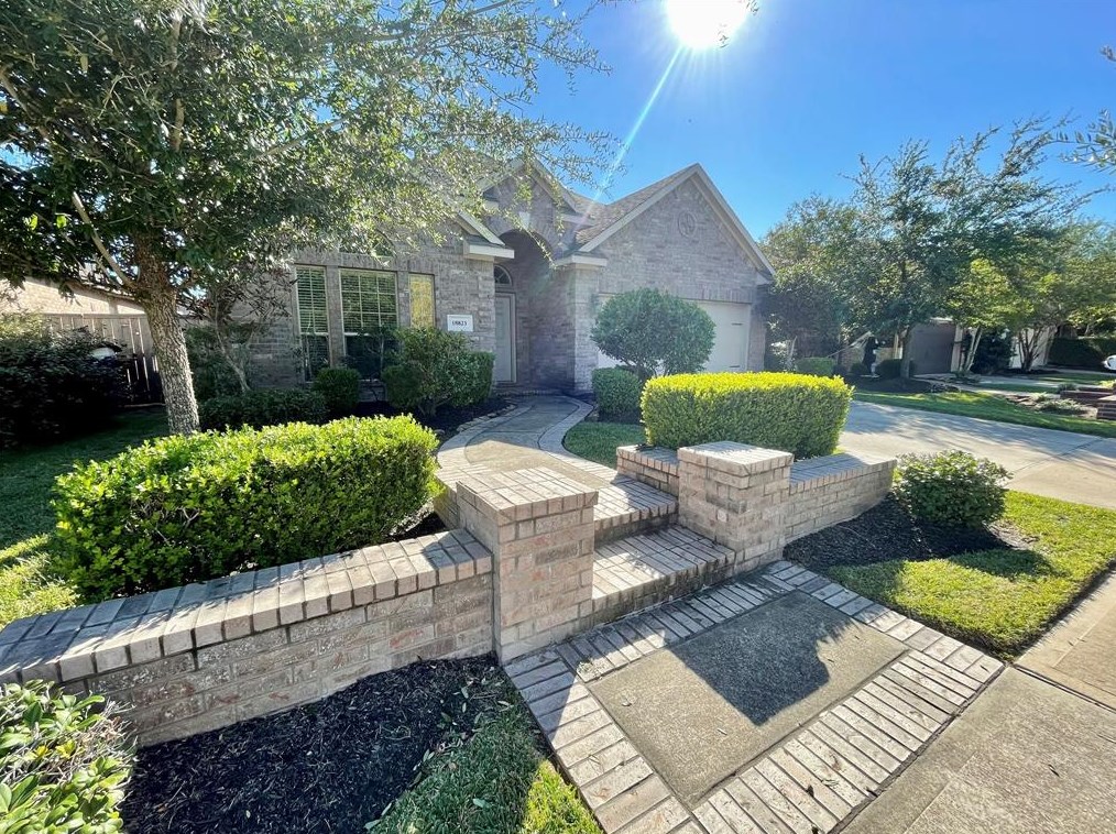 18823 Cove Pointe Dr, Cypress TX  77433-3388 exterior