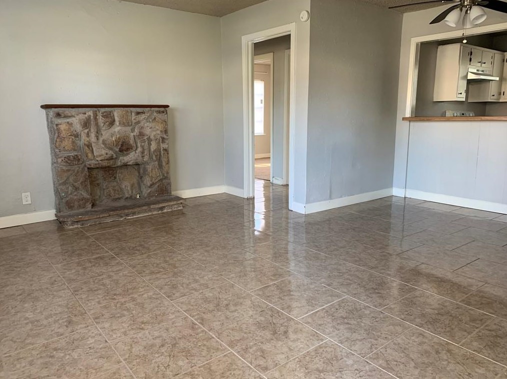 1201 7th Ave N, Texas City, TX 77590