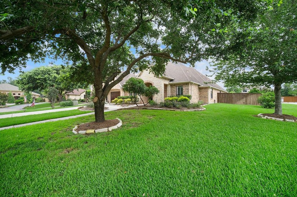 120 W Silverwood Ranch Estate, Conroe, TX 77384