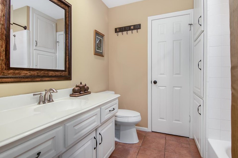 10002 Sagemark Dr, Houston TX  77089-5134 exterior