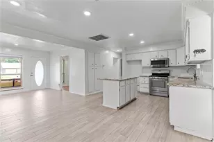 10906 Keese Dr, Houston, TX 77089 - Photo 8