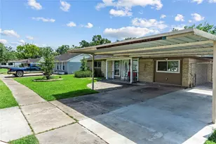 10906 Keese Dr, Houston, TX 77089 - Photo 2