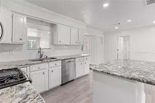 10906 Keese Dr, Houston, TX 77089 - Photo 10