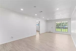 10906 Keese Dr, Houston, TX 77089 - Photo 14