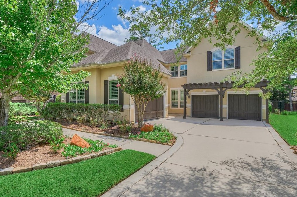 126 Sage Sparrow Cir, Spring TX  77389-4887 exterior