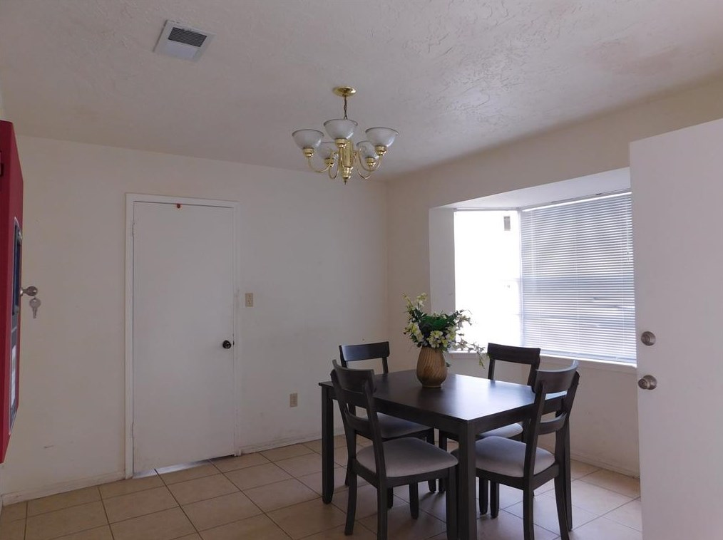 12223 Plumbrook Dr, Houston TX  77099-3133 exterior