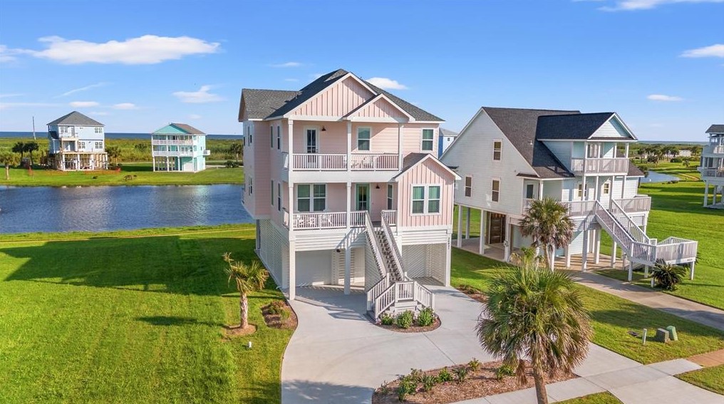 26831 Baywater Dr, Galveston, TX 77554