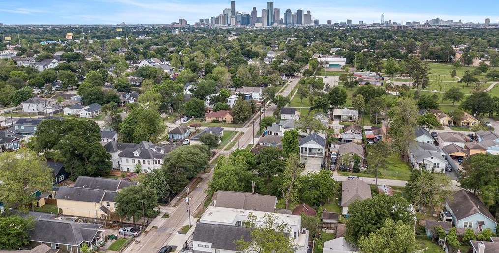 1217 Northwood, Houston TX 77009-6123 exterior