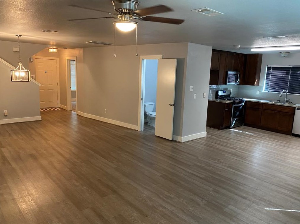 11807 Longwood Garden Way, Houston TX  77047-4435 exterior