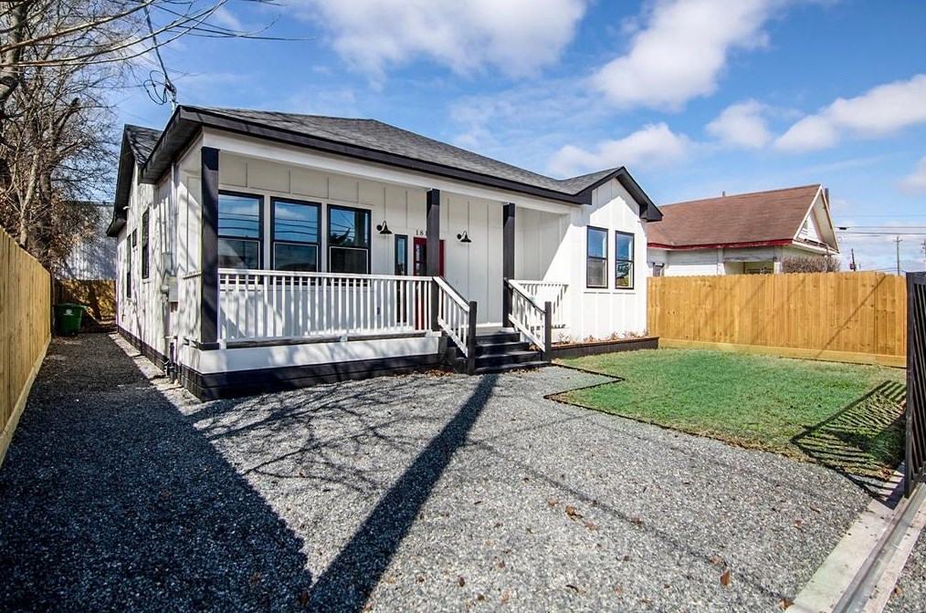 1815 Taylor St, Houston, TX 77007-3947