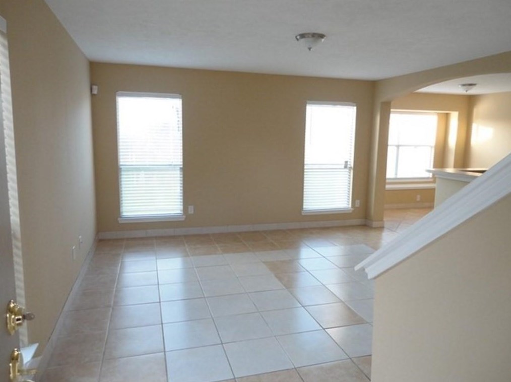 4002 Portman Glen Ln, Houston, TX 77047