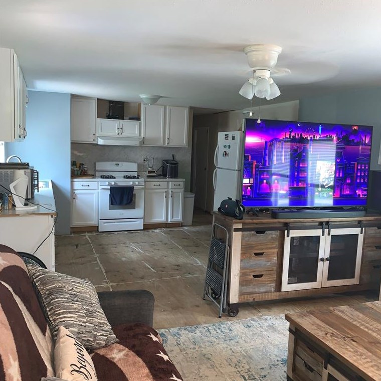 230 Holly Dr, Onalaska, TX 77360-7468
