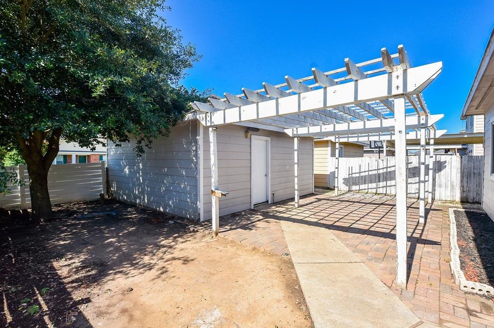 20615 Providence Pt Dr, Katy TX  77449-2057 exterior