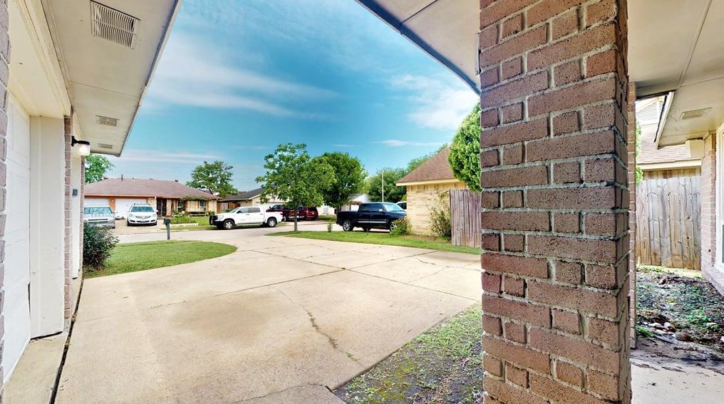 9502 Kingspass St, Houston TX  77075-5125 exterior