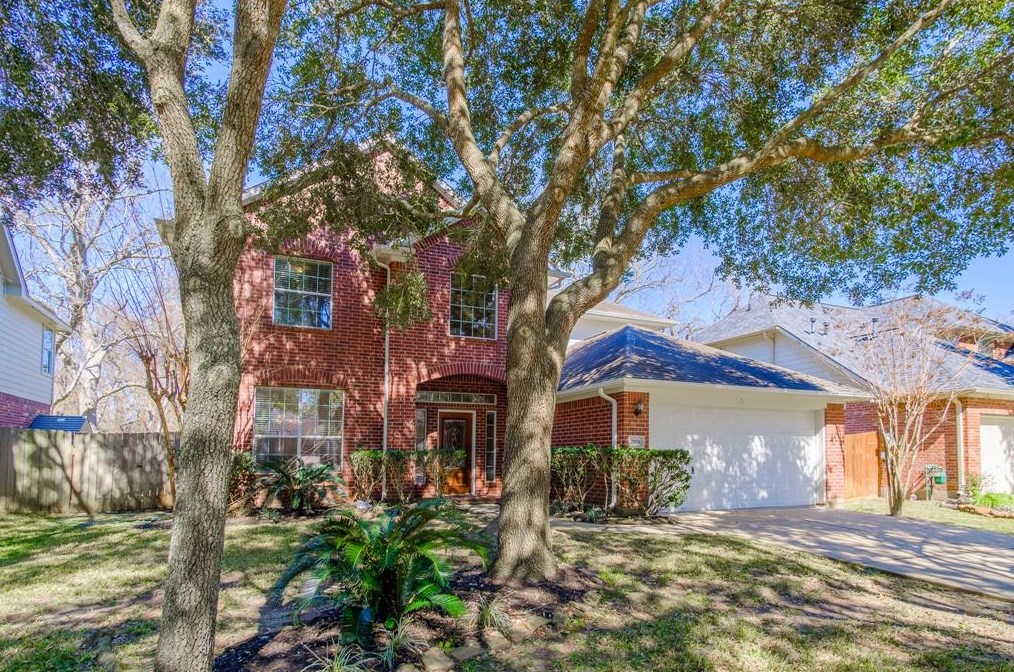 2918 Five Oaks Dr, Missouri City, TX 77459