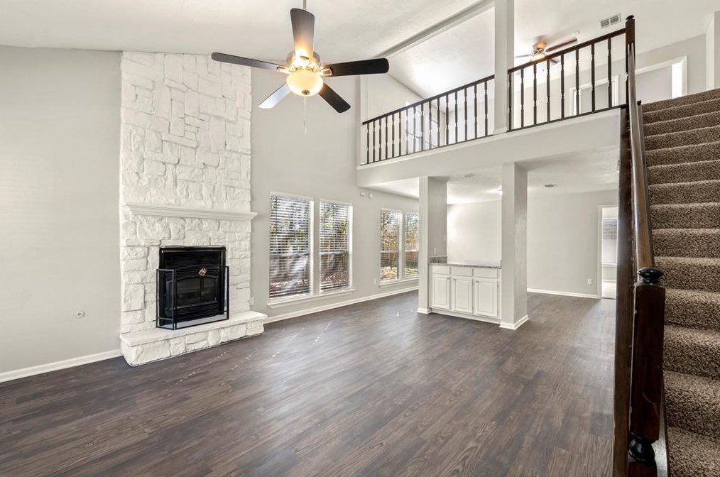 28 Windfellow Pl, Spring TX  77381-3025 exterior