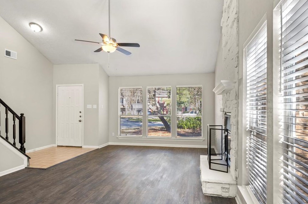 28 Windfellow Pl, Spring TX  77381-3025 exterior