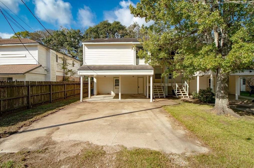 408 Bowie St, West Columbia, TX 77486